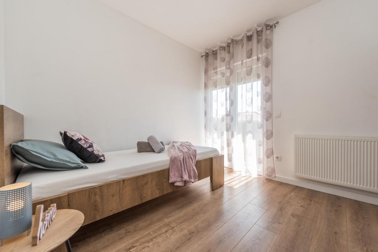 Apartmani Dmarie Privlaka  Kültér fotó