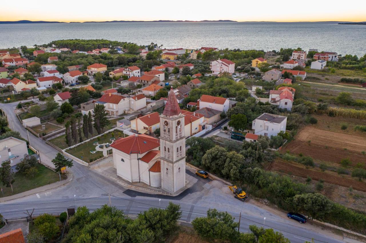 Apartmani Dmarie Privlaka  Kültér fotó
