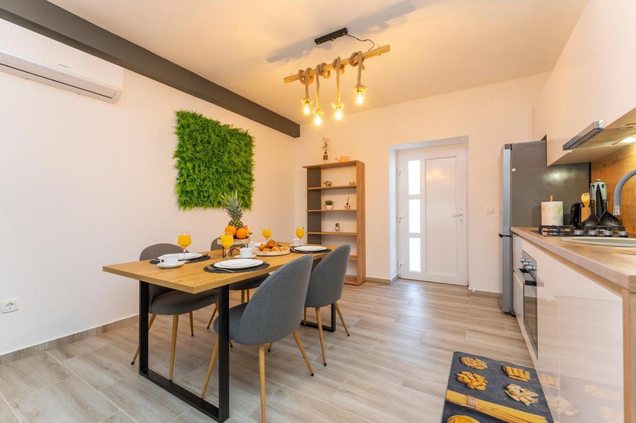 Apartmani Dmarie Privlaka  Kültér fotó