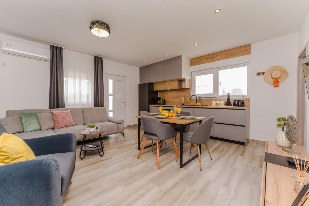 Apartmani Dmarie Privlaka  Kültér fotó